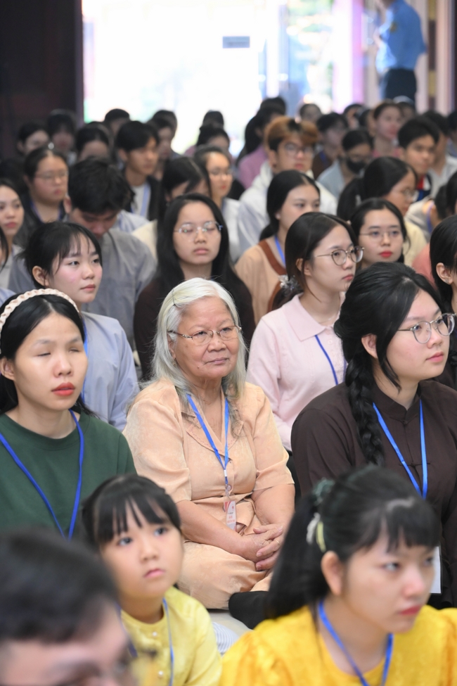 Ngày tu “Sinh viên hướng về Phật pháp”