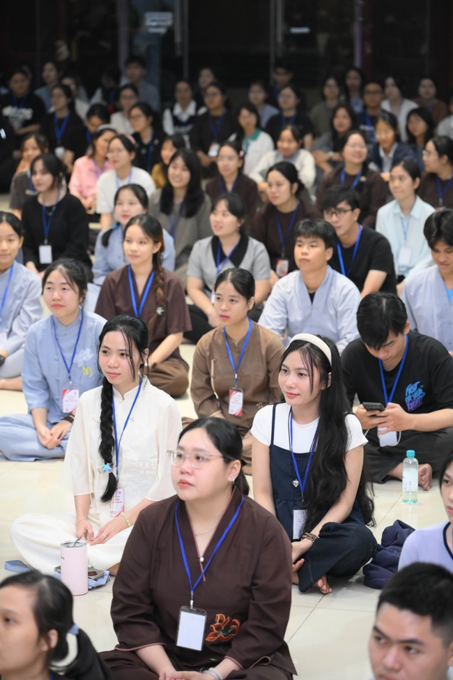 Ngày tu “Sinh viên hướng về Phật pháp”