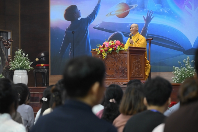 Ngày tu “Sinh viên hướng về Phật pháp”