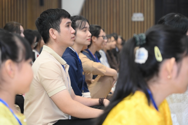 Ngày tu “Sinh viên hướng về Phật pháp”