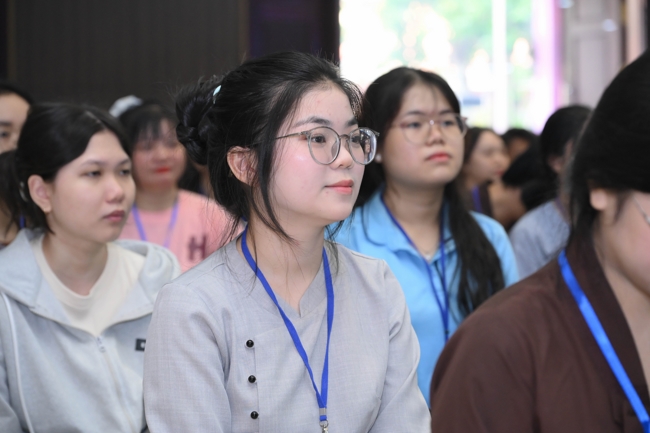 Ngày tu “Sinh viên hướng về Phật pháp”