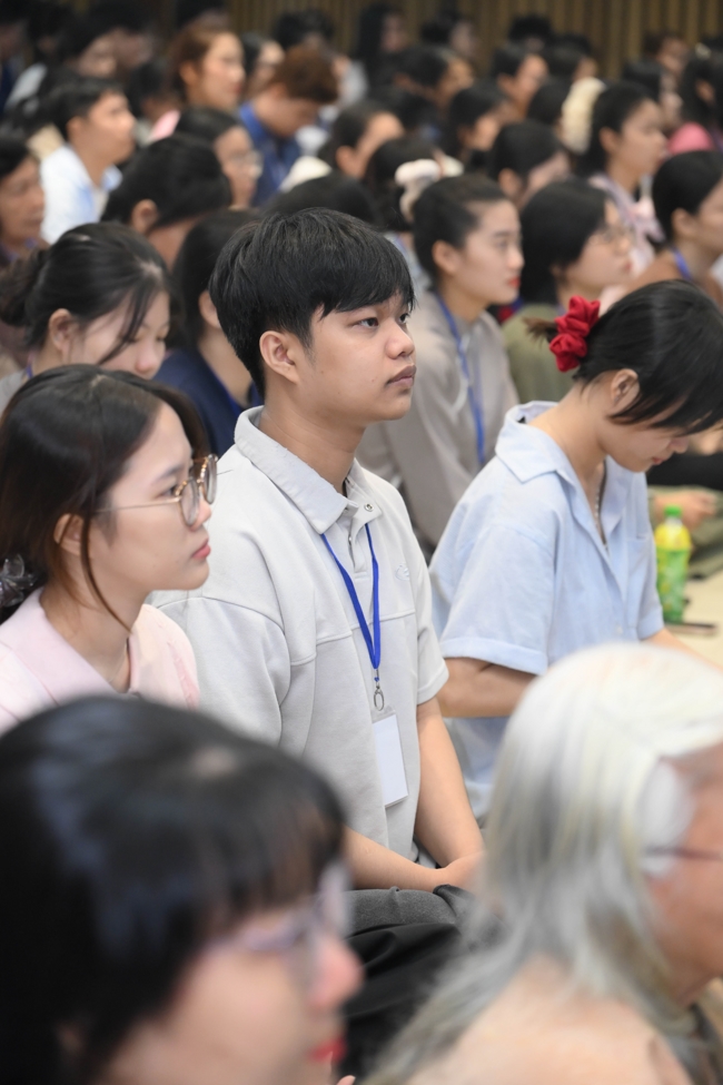 Ngày tu “Sinh viên hướng về Phật pháp”