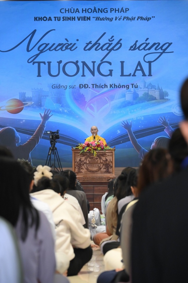 Ngày tu “Sinh viên hướng về Phật pháp”