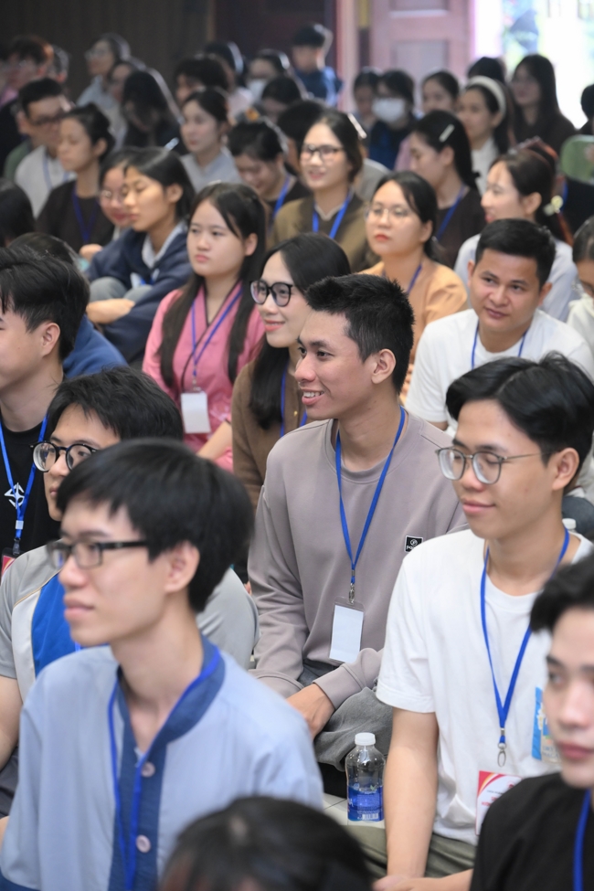 Ngày tu “Sinh viên hướng về Phật pháp”