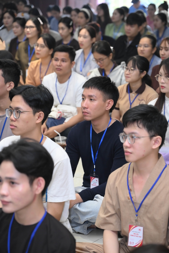 Ngày tu “Sinh viên hướng về Phật pháp”