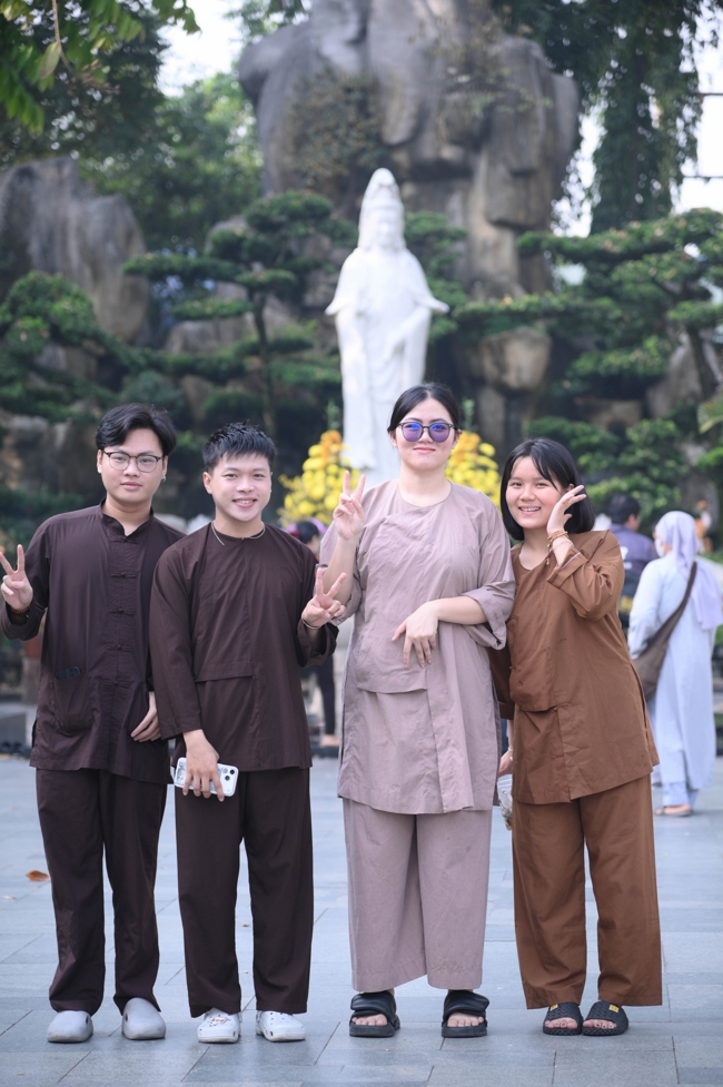 Ngày tu “Sinh viên hướng về Phật pháp”