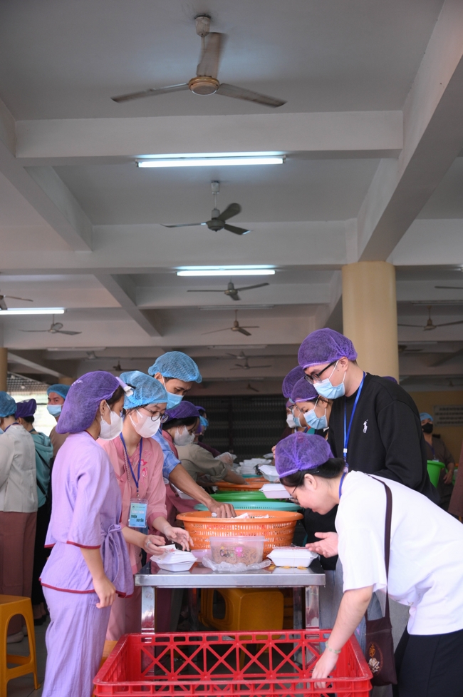 Ngày tu “Sinh viên hướng về Phật pháp”