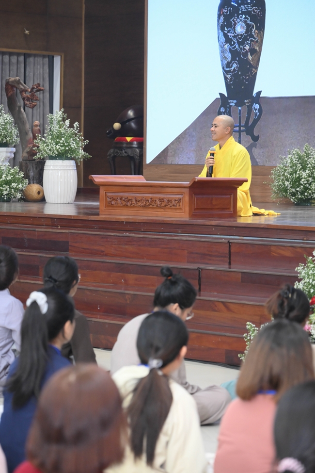 Ngày tu “Sinh viên hướng về Phật pháp”