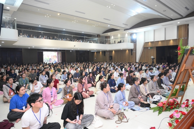 Ngày tu “Sinh viên hướng về Phật pháp”