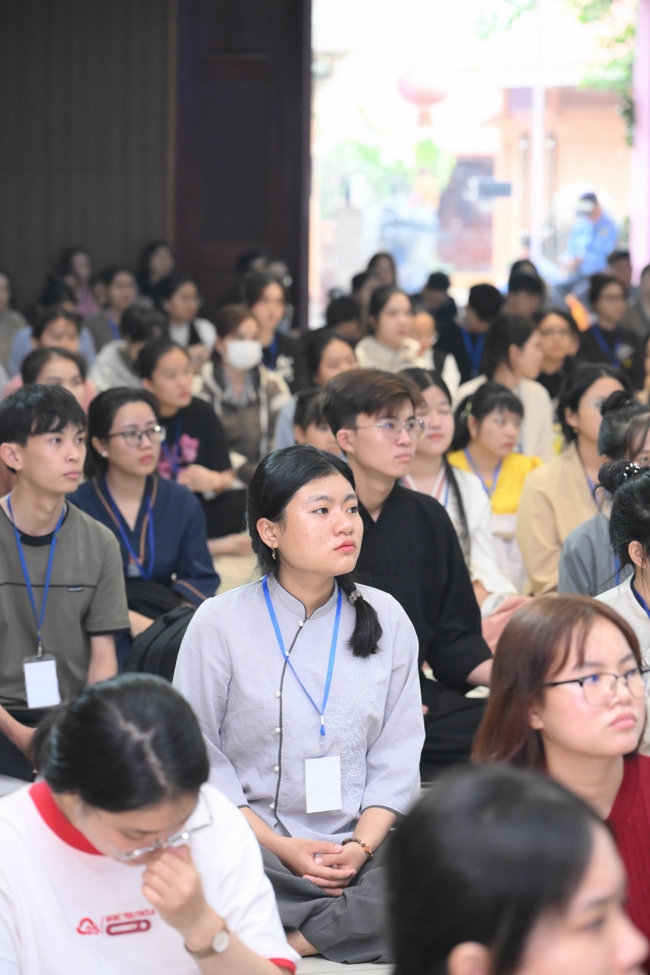 Ngày tu “Sinh viên hướng về Phật pháp”