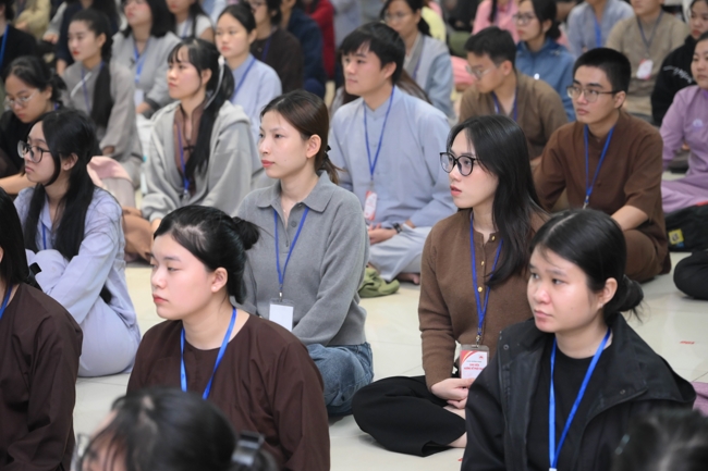Ngày tu “Sinh viên hướng về Phật pháp”