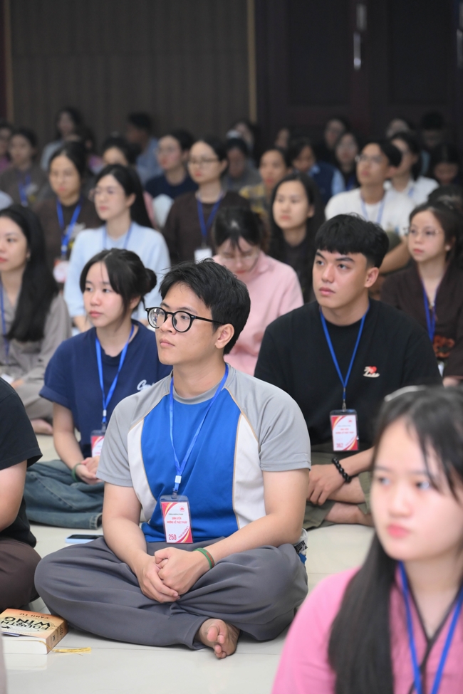 Ngày tu “Sinh viên hướng về Phật pháp”