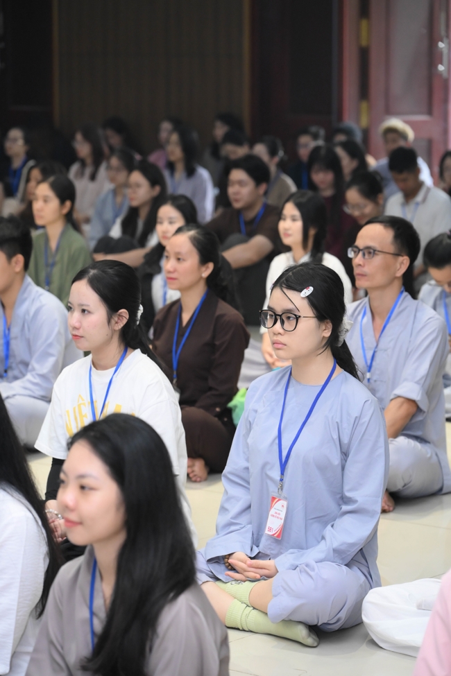 Ngày tu “Sinh viên hướng về Phật pháp”