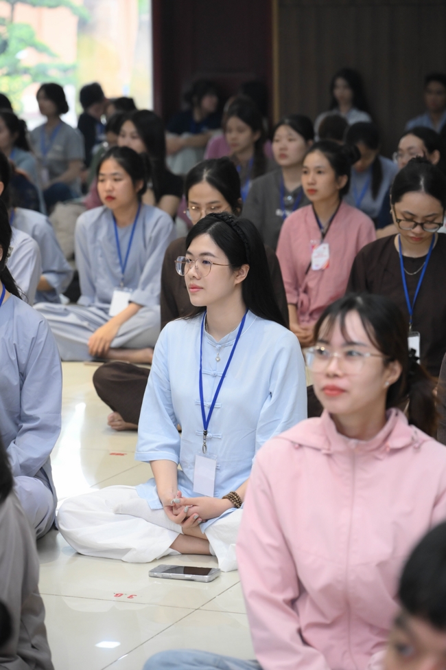 Ngày tu “Sinh viên hướng về Phật pháp”