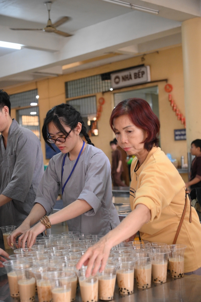 Ngày tu “Sinh viên hướng về Phật pháp”