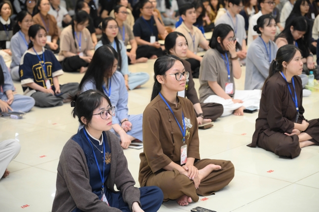 Ngày tu “Sinh viên hướng về Phật pháp”