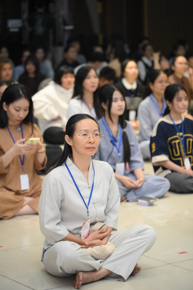 Ngày tu “Sinh viên hướng về Phật pháp”