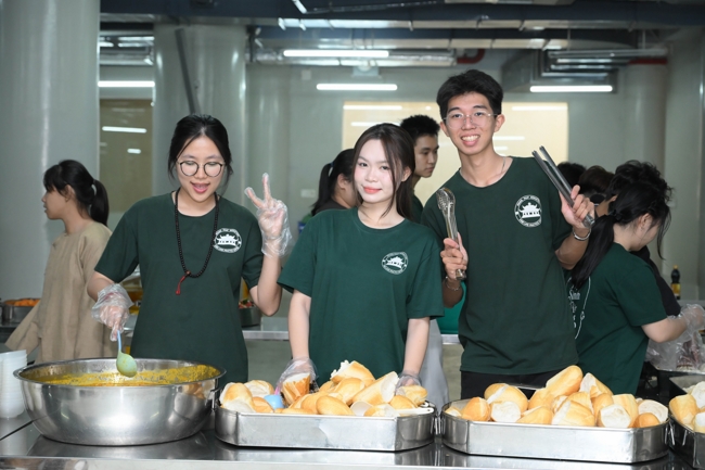 Ngày tu “Sinh viên hướng về Phật pháp”