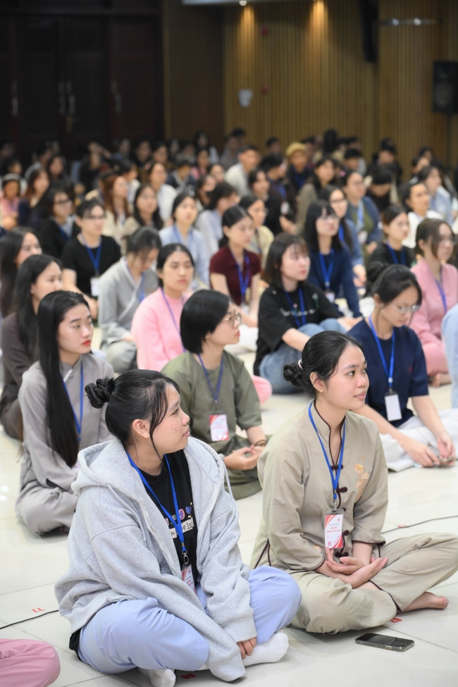 Ngày tu “Sinh viên hướng về Phật pháp”
