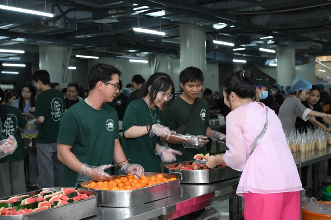 Ngày tu “Sinh viên hướng về Phật pháp”