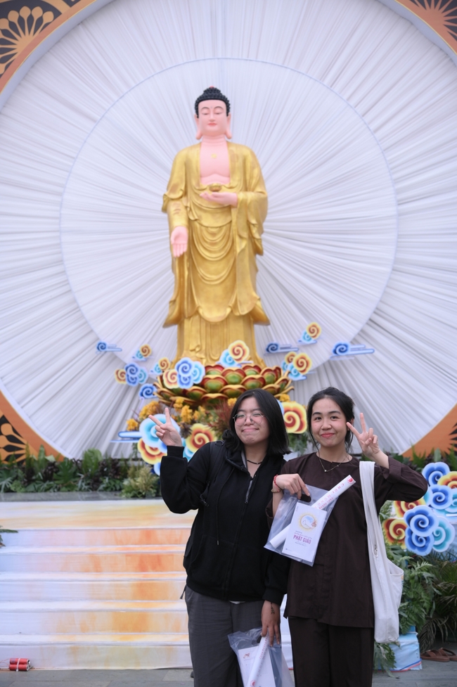 Ngày tu “Sinh viên hướng về Phật pháp”