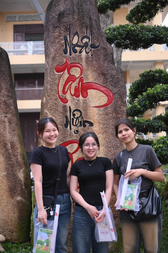 Ngày tu “Sinh viên hướng về Phật pháp”
