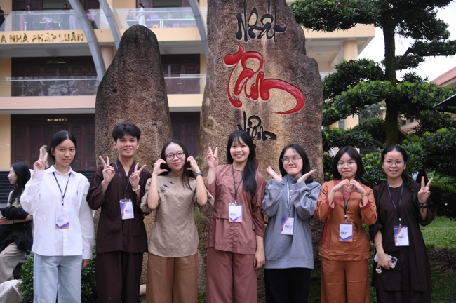 Ngày tu “Sinh viên hướng về Phật pháp”