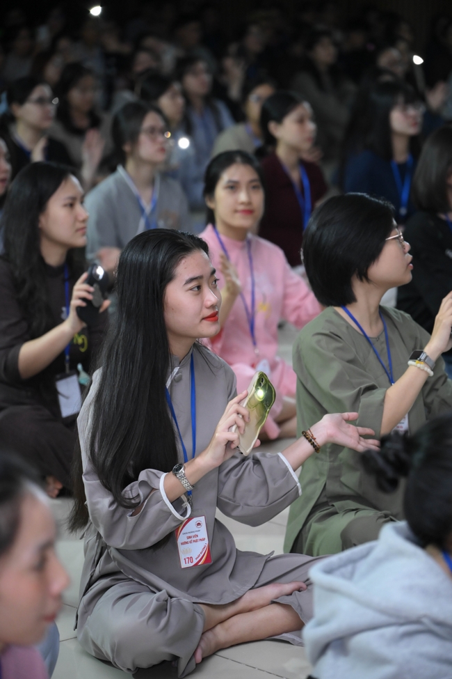 Ngày tu “Sinh viên hướng về Phật pháp”