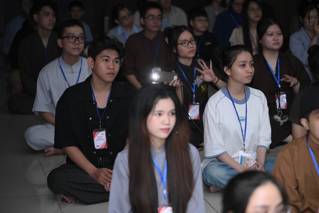 Ngày tu “Sinh viên hướng về Phật pháp”