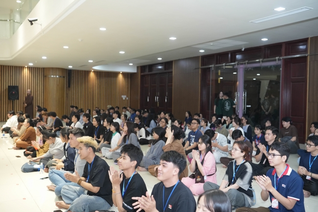 Ngày tu “Sinh viên hướng về Phật pháp”