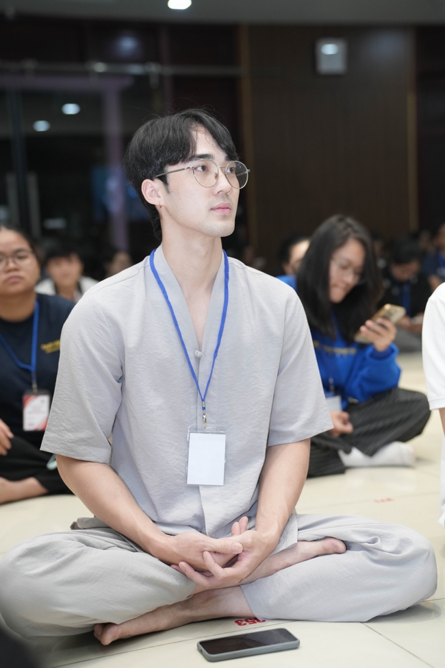 Ngày tu “Sinh viên hướng về Phật pháp”