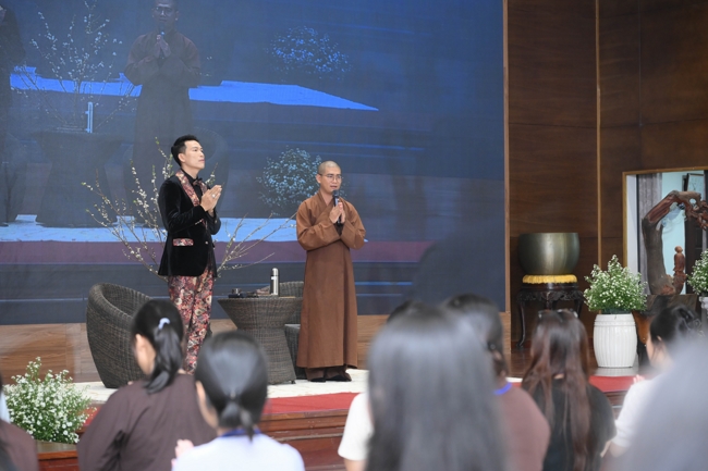 Ngày tu “Sinh viên hướng về Phật pháp”