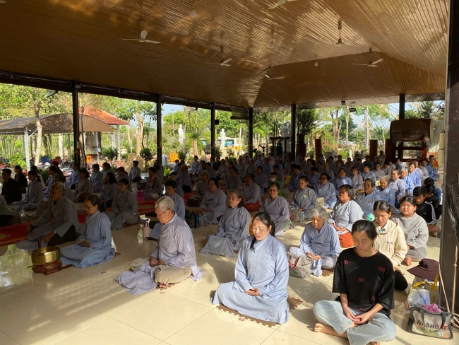 Chùa Suối Pháp – Tây Ninh: Khóa tu một ngày an lạc