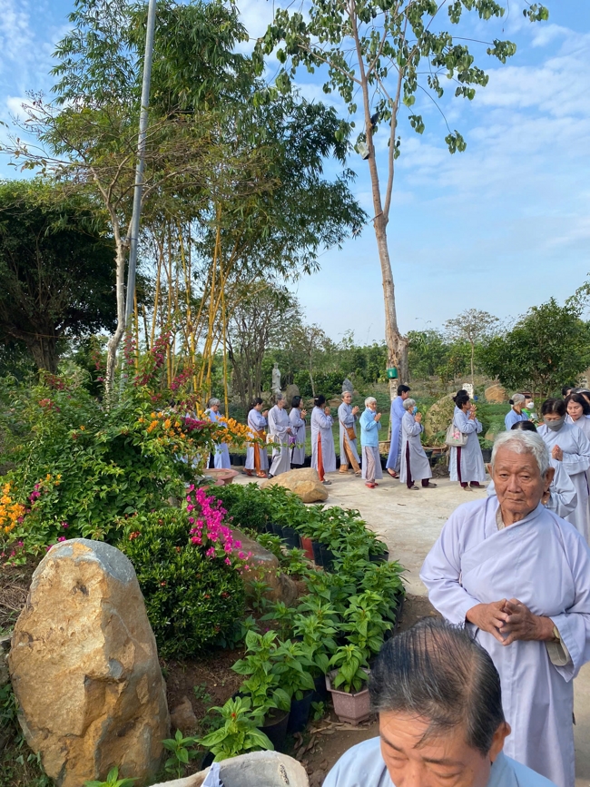 Chùa Suối Pháp – Tây Ninh: Khóa tu một ngày an lạc