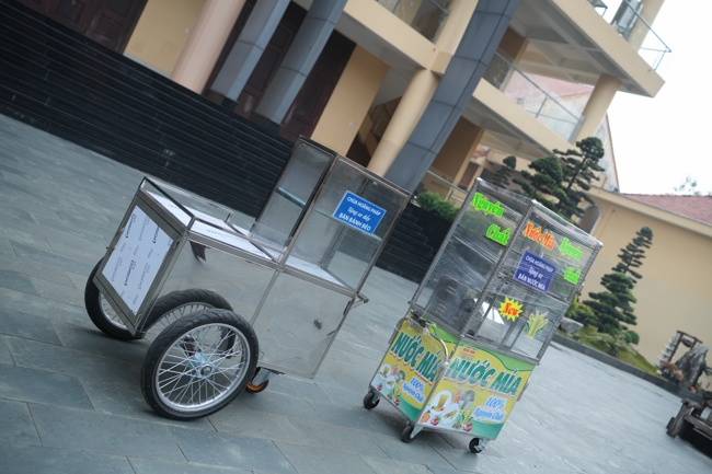 Chương trình từ thiện “Phương tiện nghĩa tình”.