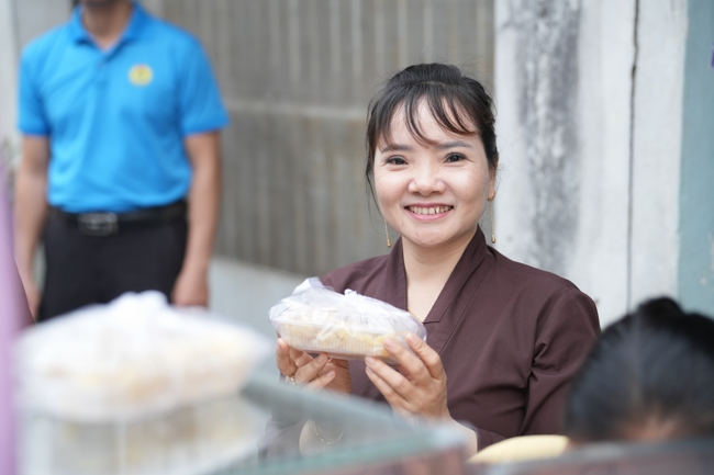 Chương trình từ thiện “Phương tiện nghĩa tình”.