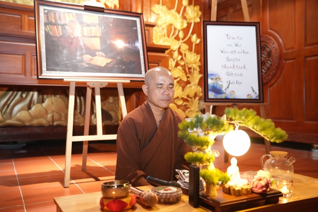 Buổi chia sẻ của Đại đức Thích Tâm Trường cùng Hội sinh viên chùa Hoằng Pháp.