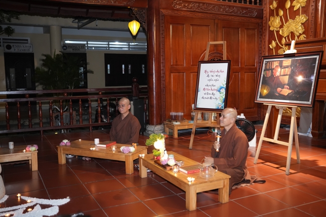 Buổi chia sẻ của Đại đức Thích Tâm Trường cùng Hội sinh viên chùa Hoằng Pháp.