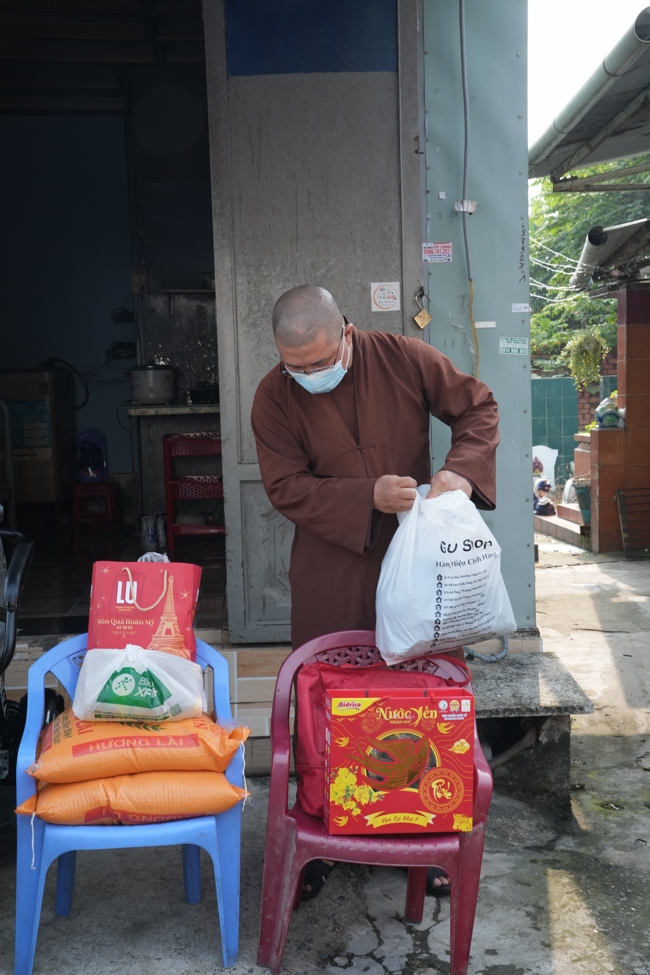 Chương trình từ thiện “Phương tiện nghĩa tình”.