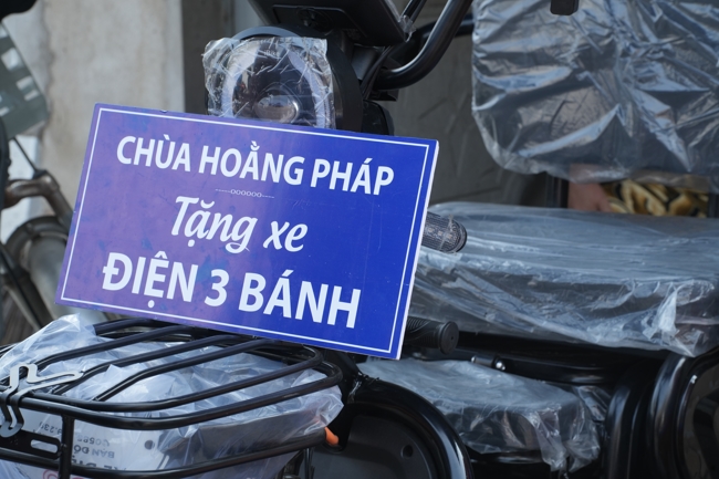 Chương trình từ thiện “Phương tiện nghĩa tình”.