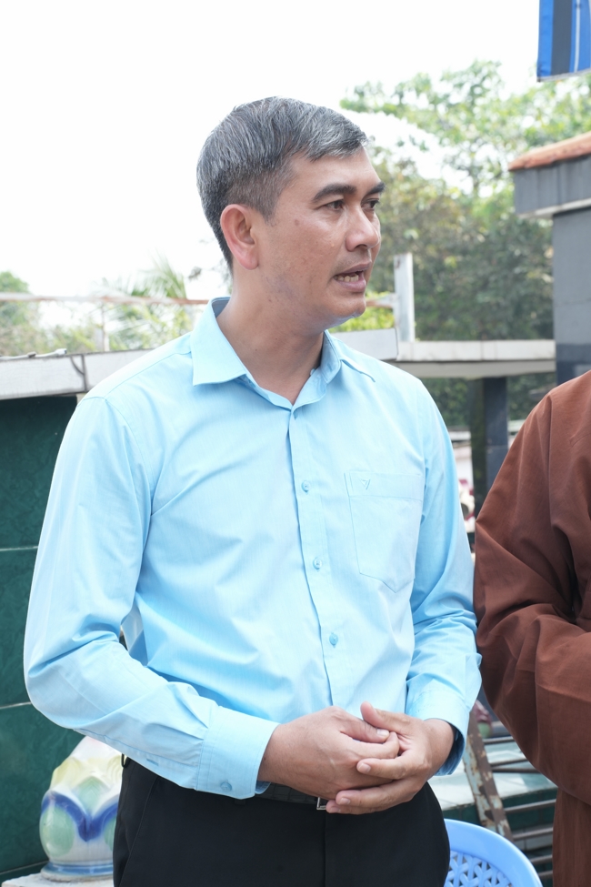 Chương trình từ thiện “Phương tiện nghĩa tình”.