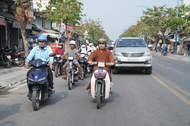 Chương trình từ thiện “Phương tiện nghĩa tình”.