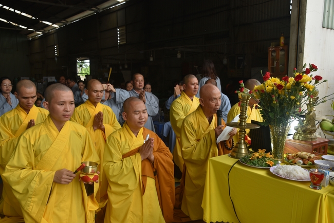 Charity Board: The Shop Opening Ceremony at Kim Hưng Company in Cần Thơ province