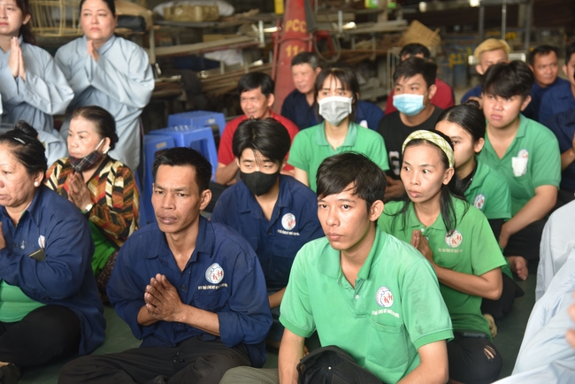 Charity Board: The Shop Opening Ceremony at Kim Hưng Company in Cần Thơ province