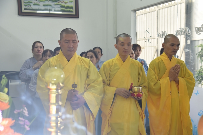 Charity Board: The Shop Opening Ceremony at Kim Hưng Company in Cần Thơ province