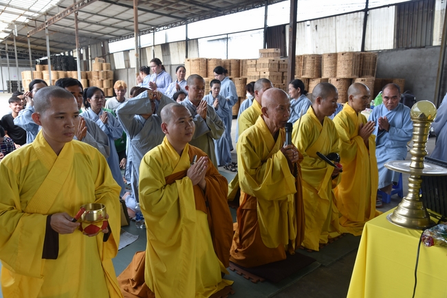 Charity Board: The Shop Opening Ceremony at Kim Hưng Company in Cần Thơ province