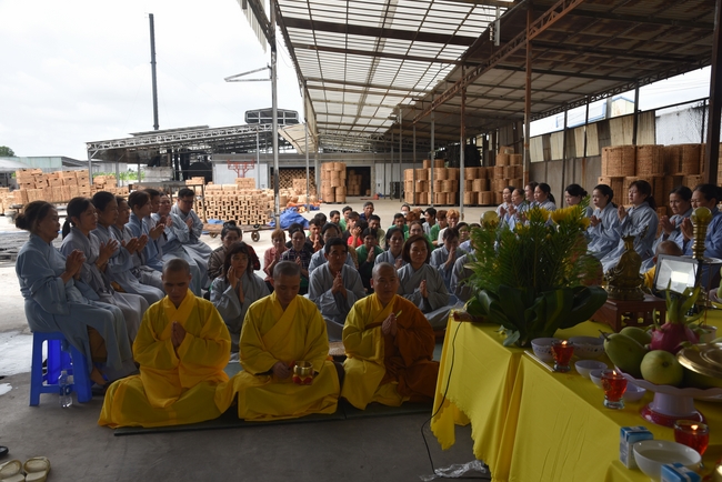 Charity Board: The Shop Opening Ceremony at Kim Hưng Company in Cần Thơ province