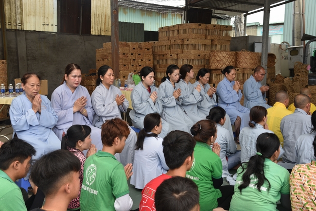 Charity Board: The Shop Opening Ceremony at Kim Hưng Company in Cần Thơ province