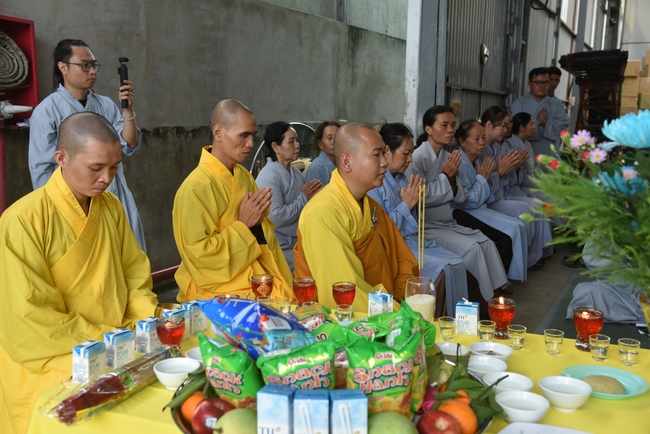 Charity Board: The Shop Opening Ceremony at Kim Hưng Company in Cần Thơ province