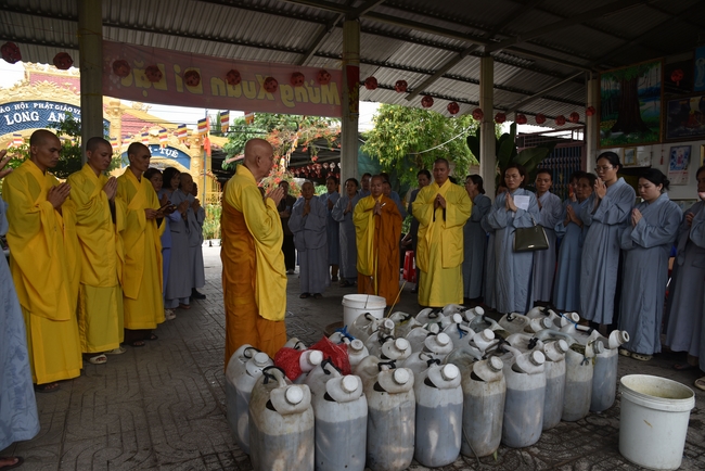 Charity Board: The Shop Opening Ceremony at Kim Hưng Company in Cần Thơ province